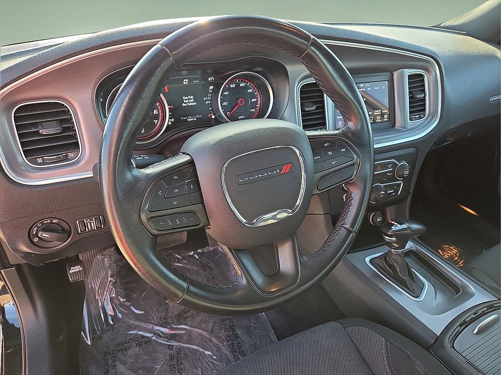 Used 2022 Dodge Charger SXT image 16