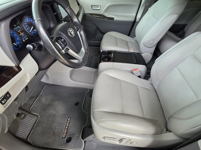 Used 2020 Toyota Sienna XLE image 6