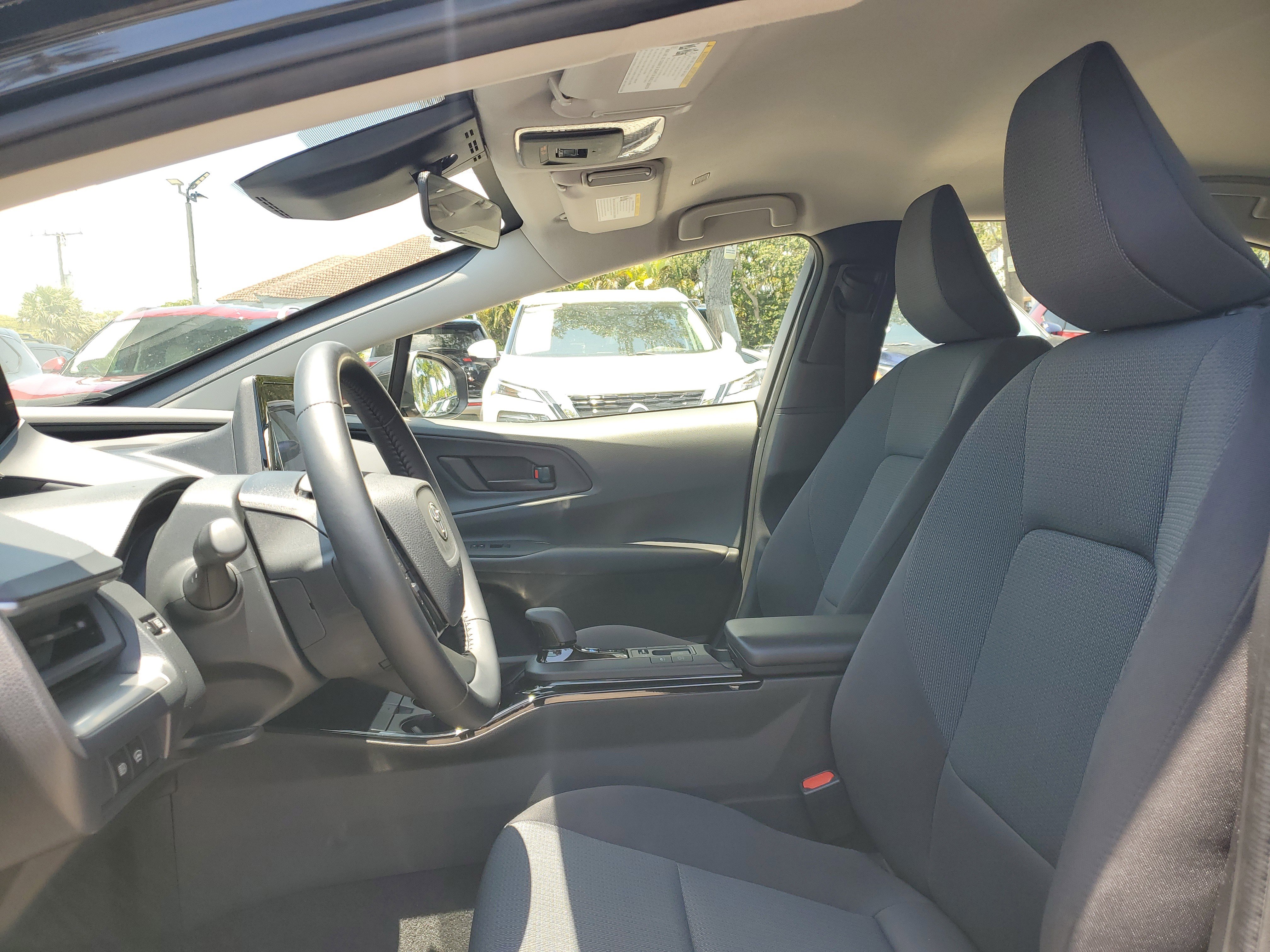 Used 2024 Toyota Prius LE image 9