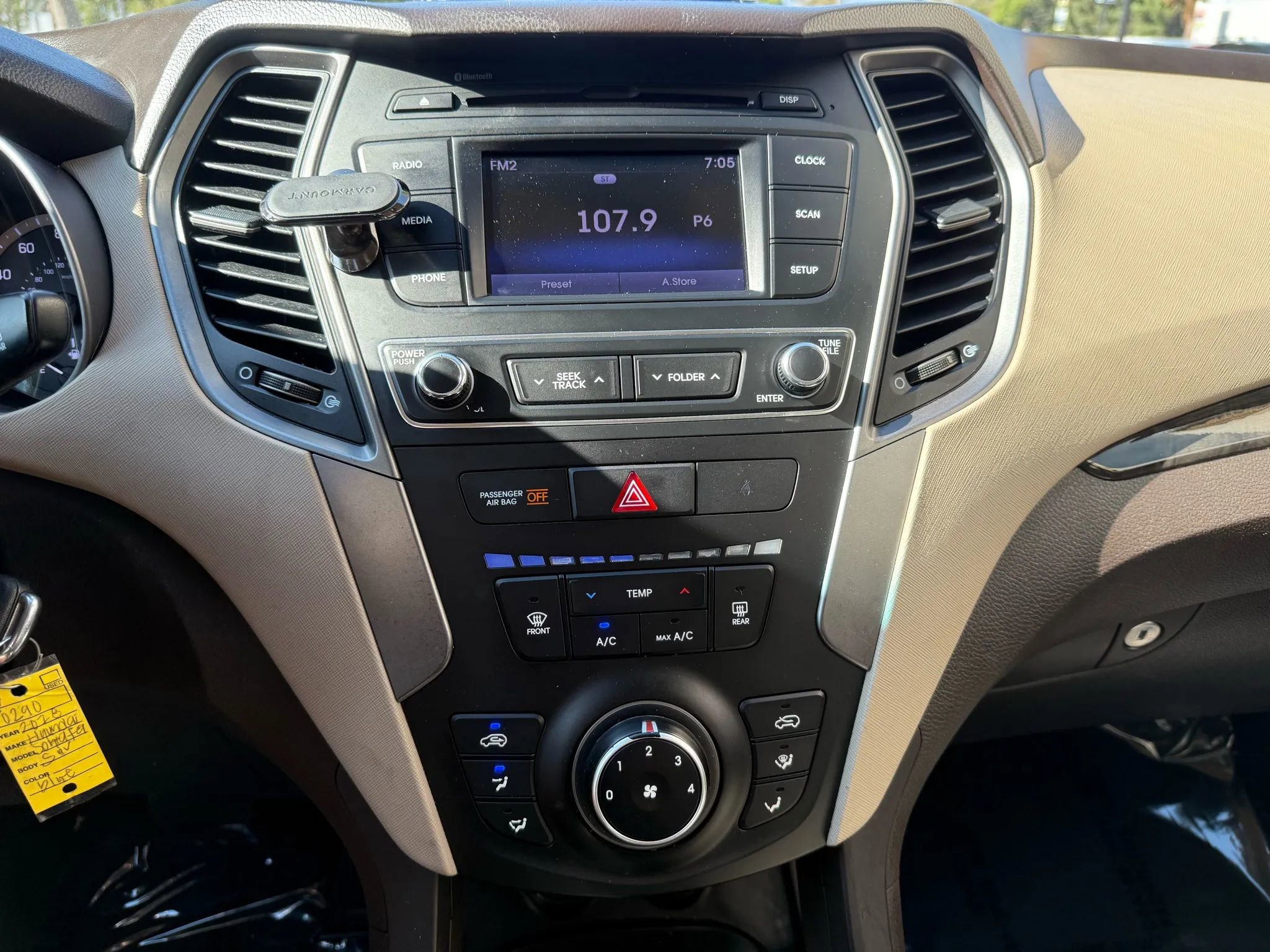 Used 2018 Hyundai Santa Fe Sport FWD image 19