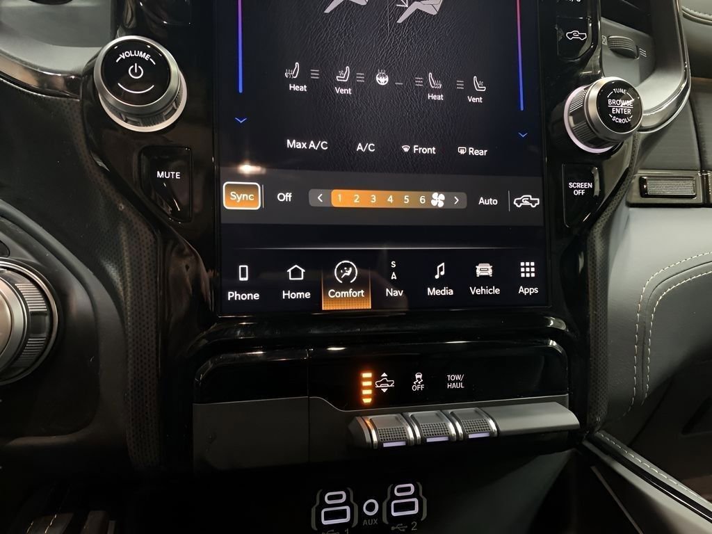 Used 2024 RAM 1500 Limited image 24