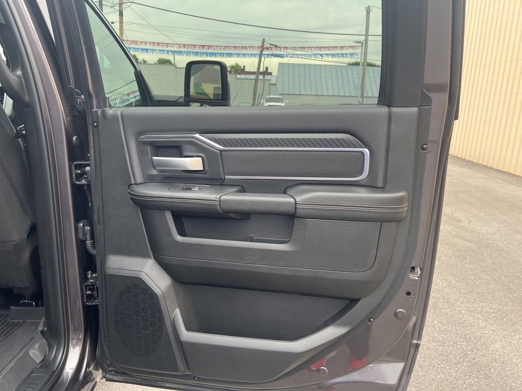 New 2025 RAM 2500 Big Horn image 32