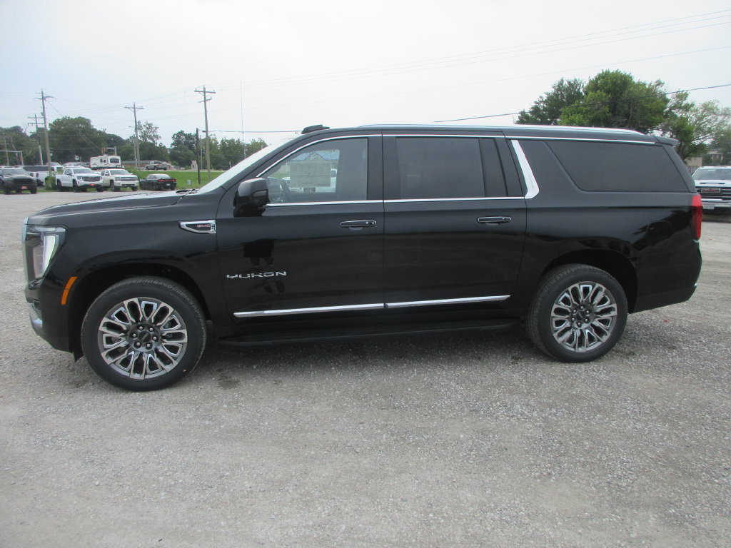 New 2026 GMC Yukon XL Elevation AWD/4WD image 7