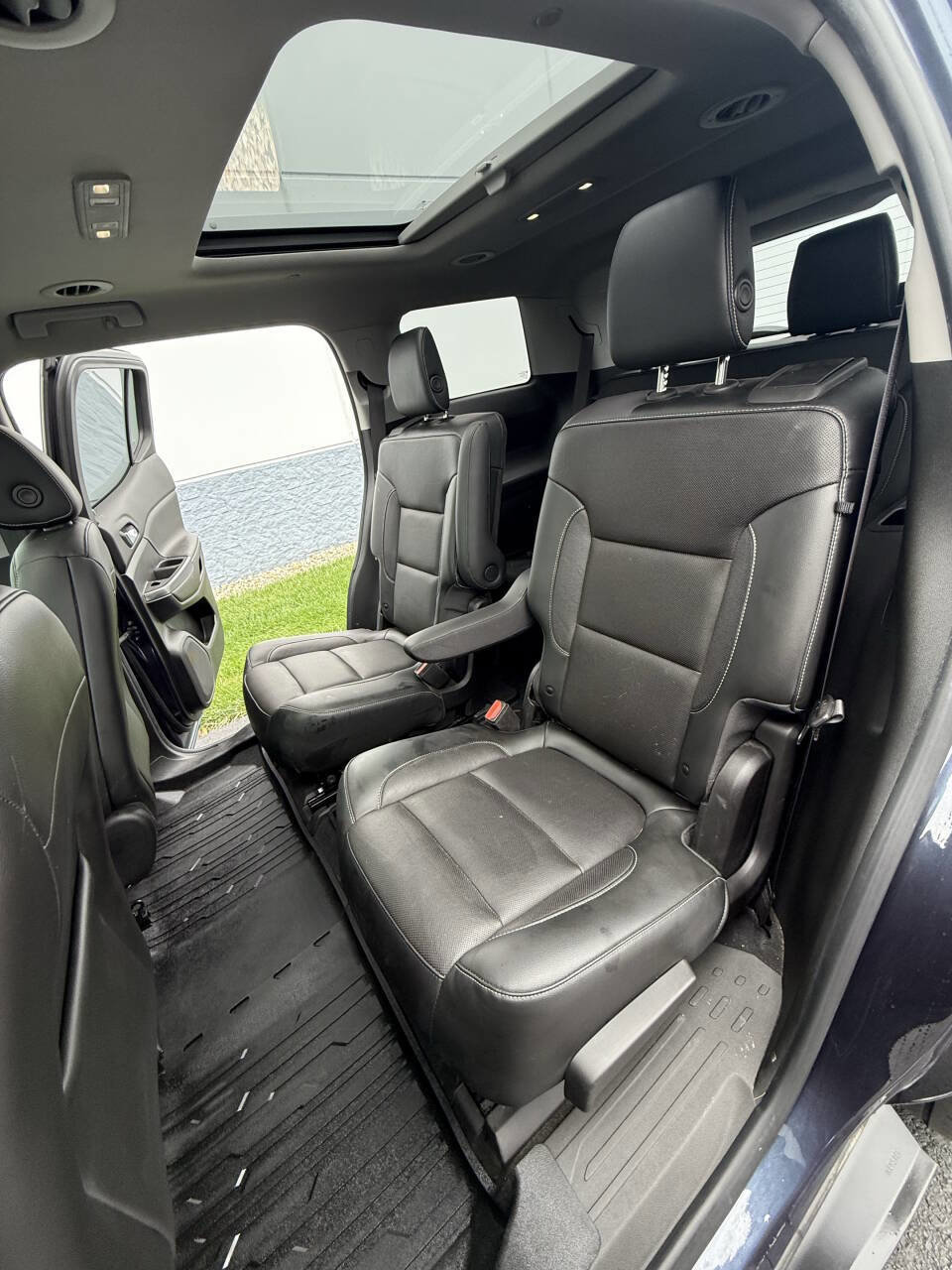 Used 2019 GMC Acadia SLT w/ LPO, Floor Liner Package image 37