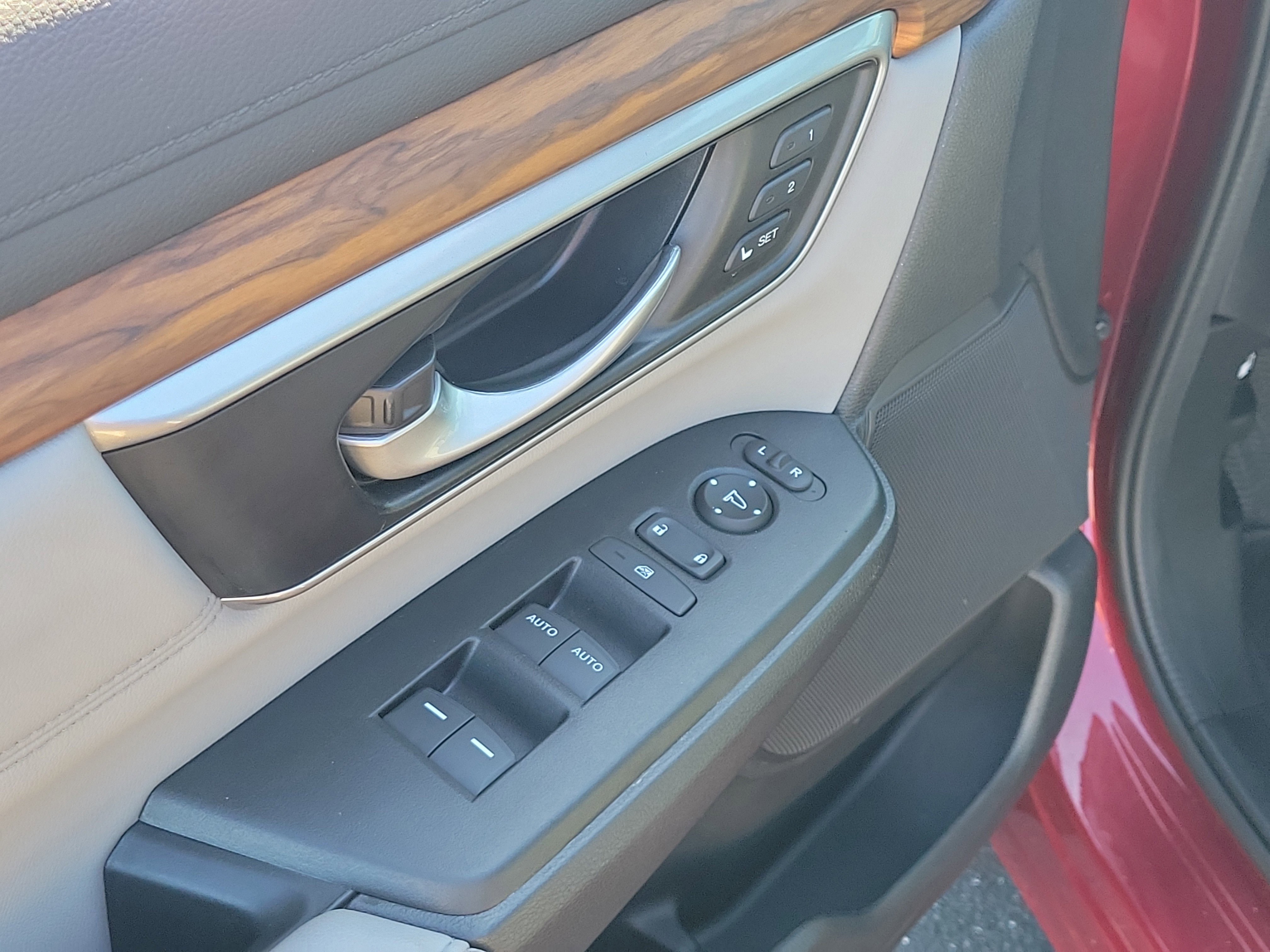 Used 2022 Honda CR-V Touring image 21