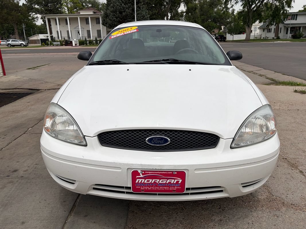 Used 2005 Ford Taurus SE FWD image 8