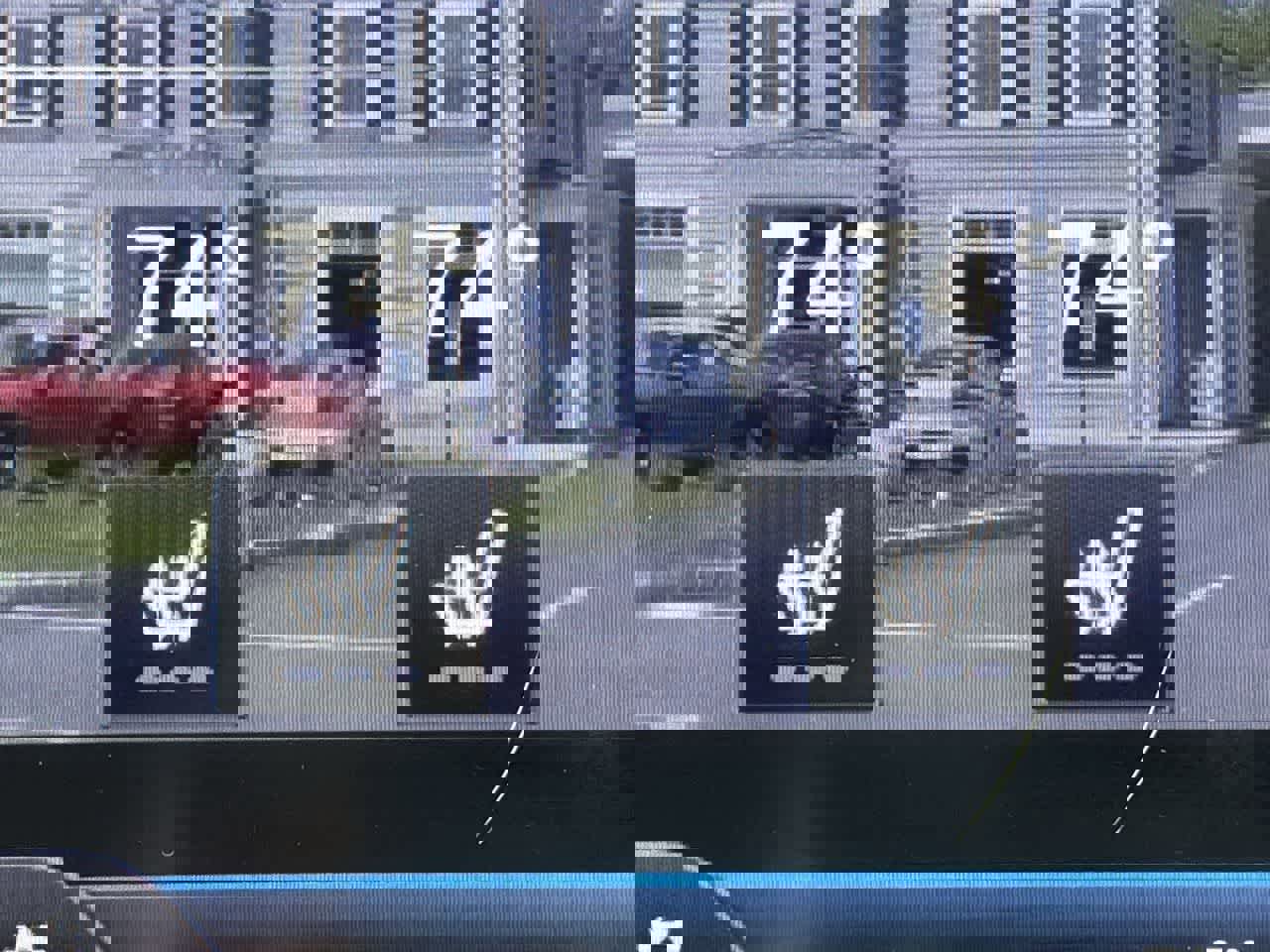 Used 2014 Ford Explorer XLT w/ Equipment Group 202A image 22