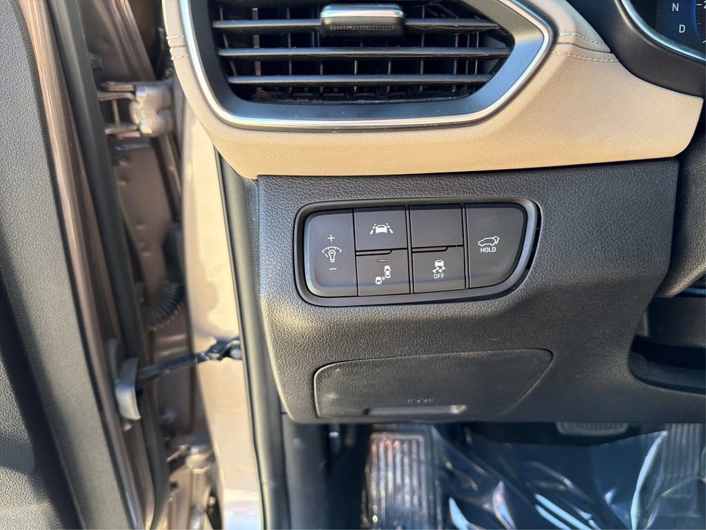 Used 2019 Hyundai Santa Fe FWD image 19