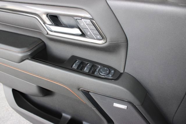 Used 2025 GMC Sierra 2500 AT4 w/ AT4 Premium Plus Package AWD/4WD image 27
