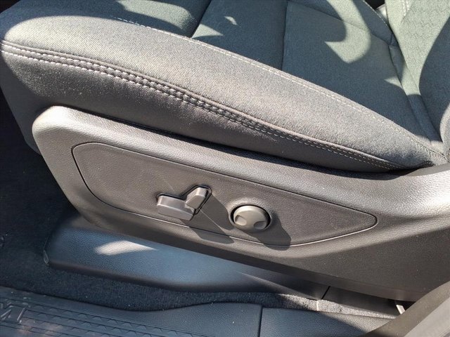 New 2026 RAM 1500 4x4 Crew Cab image 8