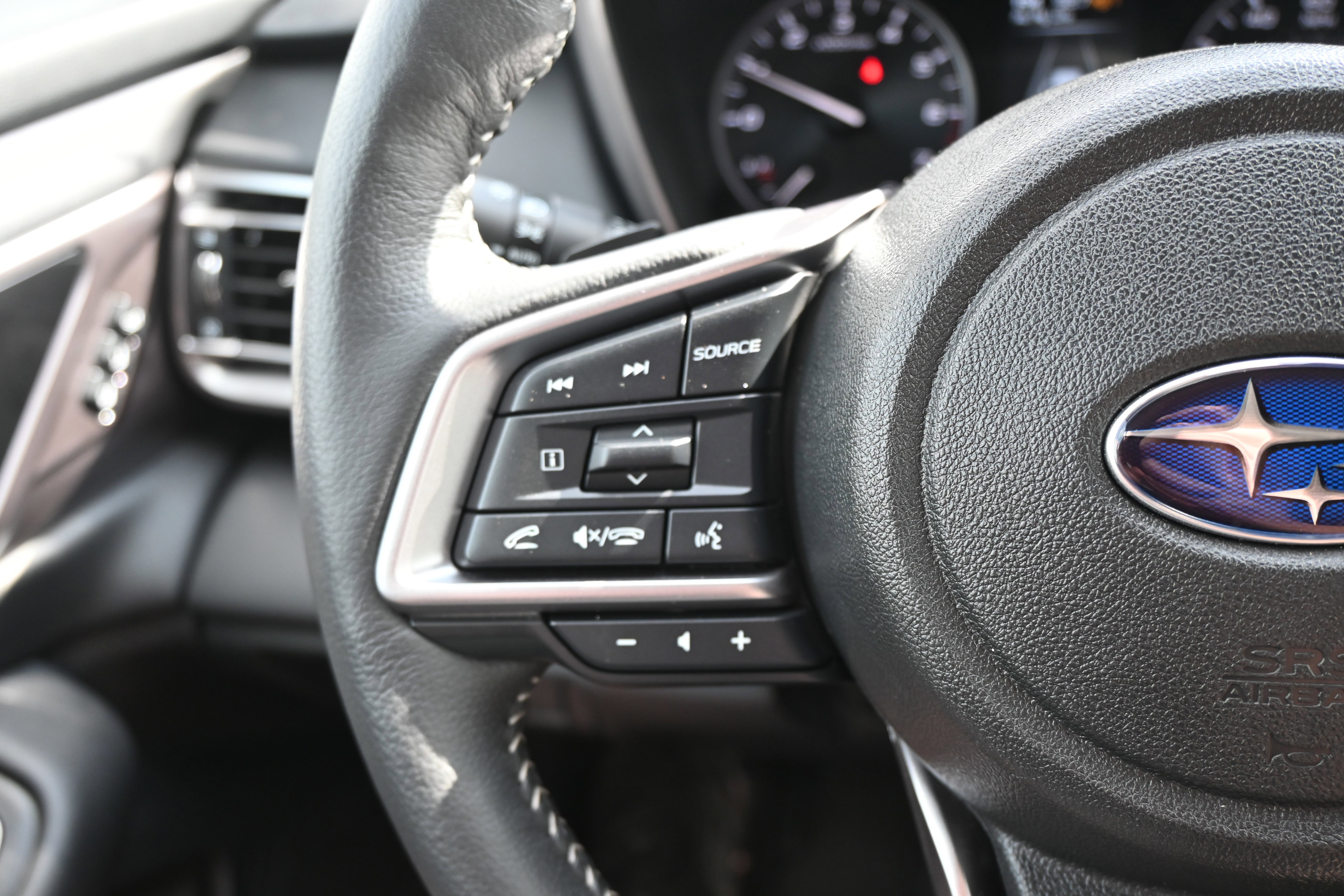 Certified 2025 Subaru Outback Limited XT image 17