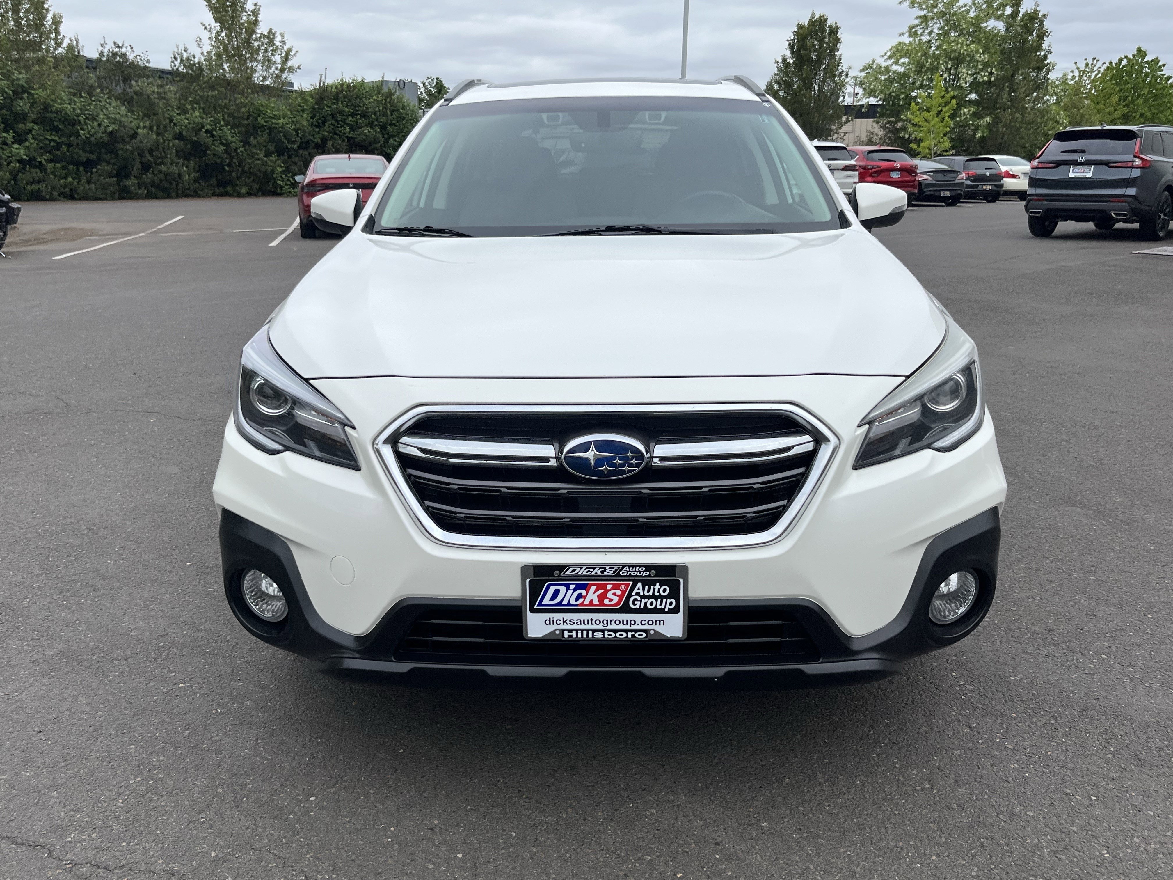 Used 2018 Subaru Outback 2.5i Touring w/ Popular Package #3 AWD/4WD image 8