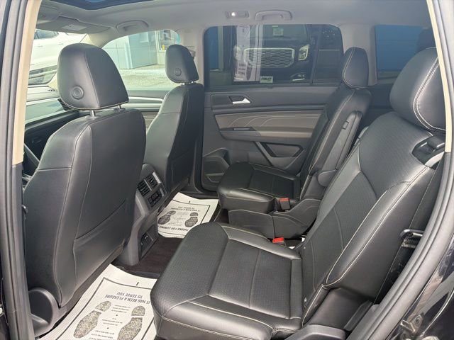 Used 2021 Volkswagen Atlas SEL R-Line image 11