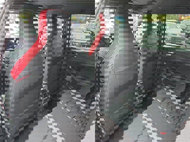 New 2026 Volkswagen GTI SE image 9