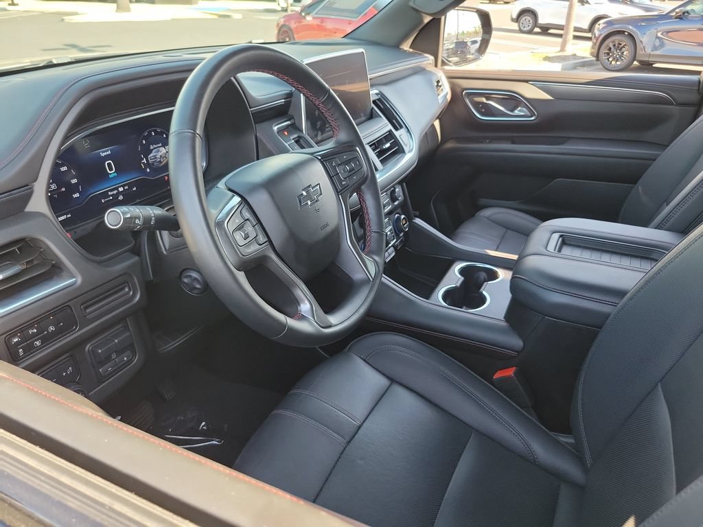 Used 2024 Chevrolet Tahoe RST w/ Sport Performance Package AWD/4WD image 3