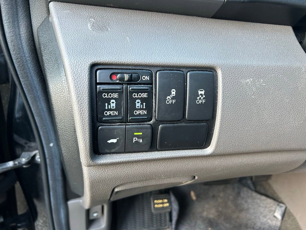 Used 2011 Honda Odyssey Touring image 19