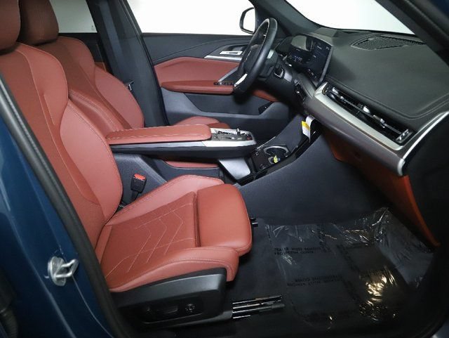 Used 2026 BMW X1 xDrive28i AWD/4WD image 39