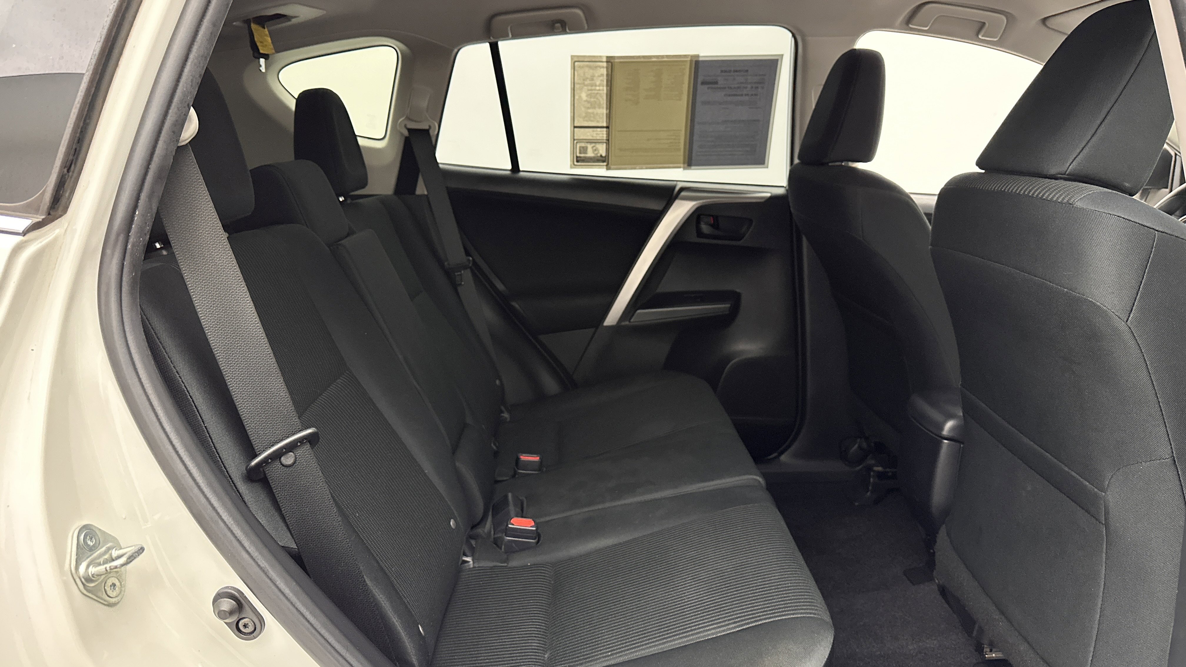 Used 2017 Toyota RAV4 LE FWD image 29