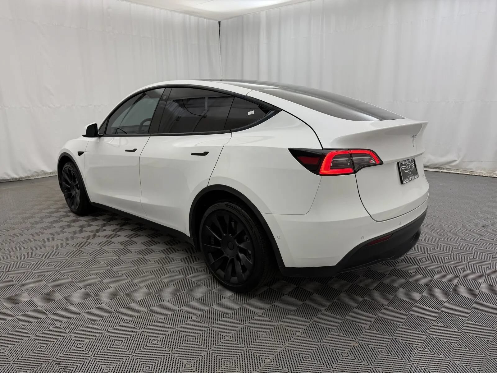 Used 2021 Tesla Model Y Long Range AWD/4WD image 7