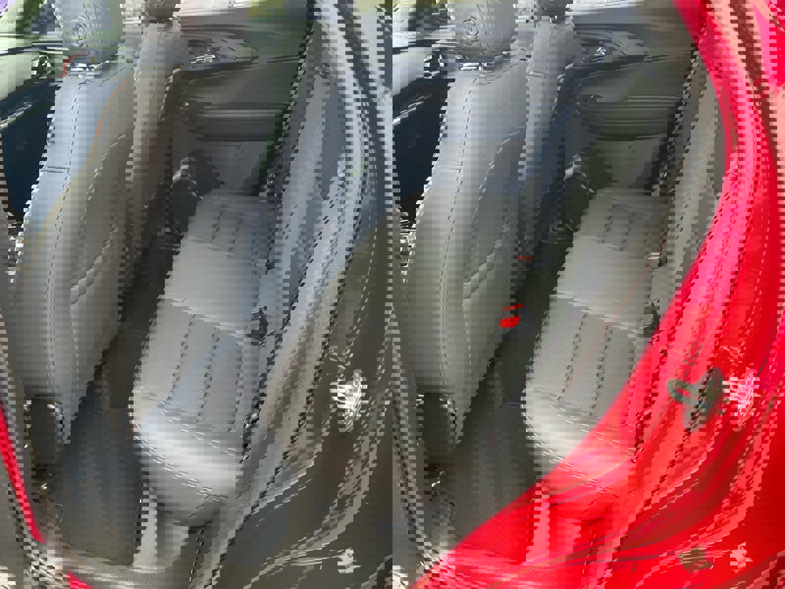 Used 2021 Chevrolet TrailBlazer RS w/ Sun and Liftgate Package image 22