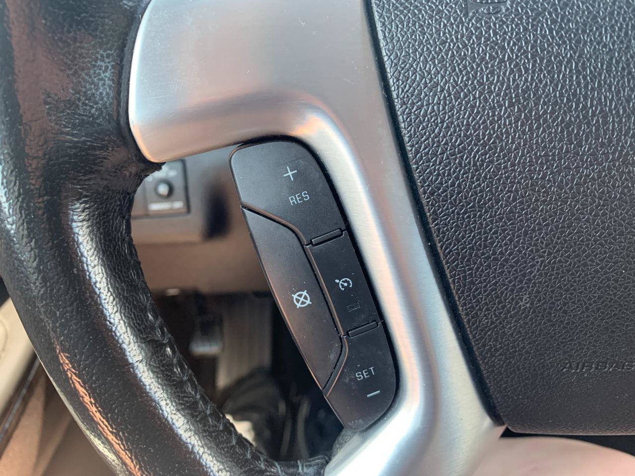 Used 2013 GMC Acadia SLT FWD image 16
