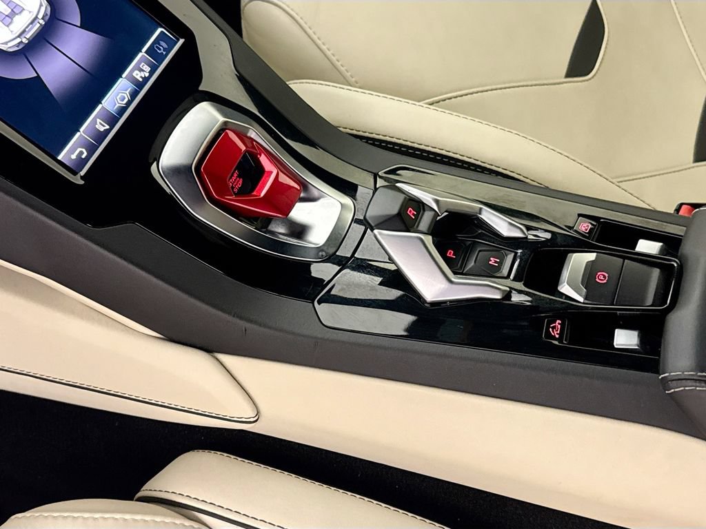 Used 2022 Lamborghini Huracan EVO RWD image 17