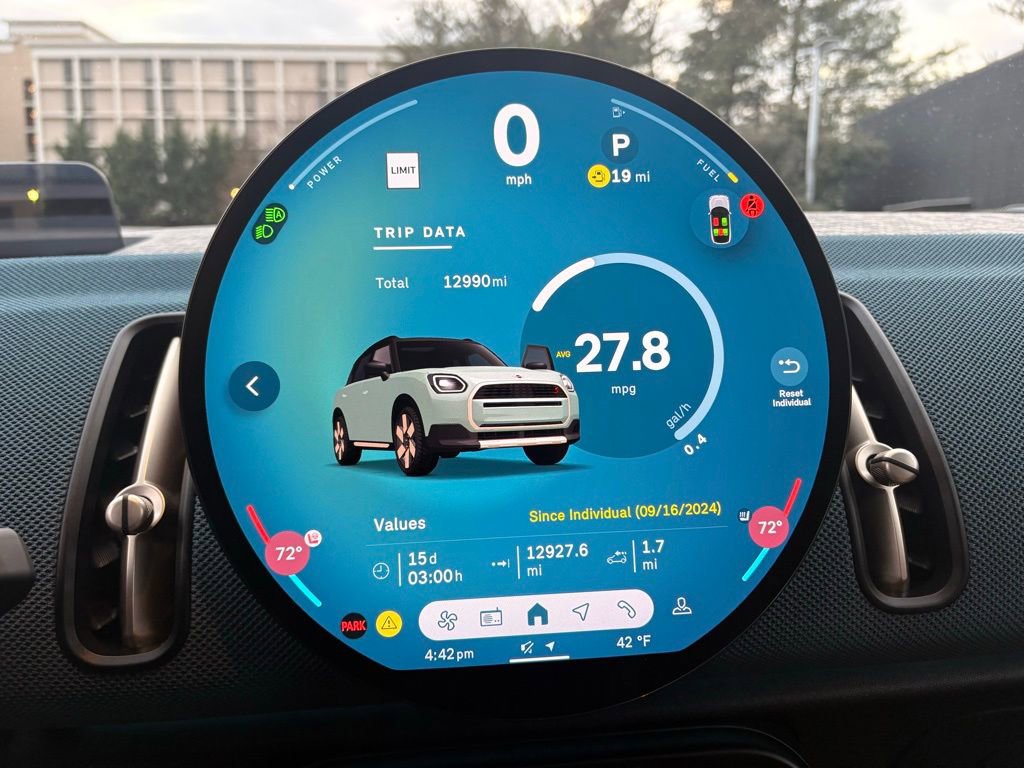 Used 2025 MINI Cooper Countryman S w/ Comfort Package Max image 35