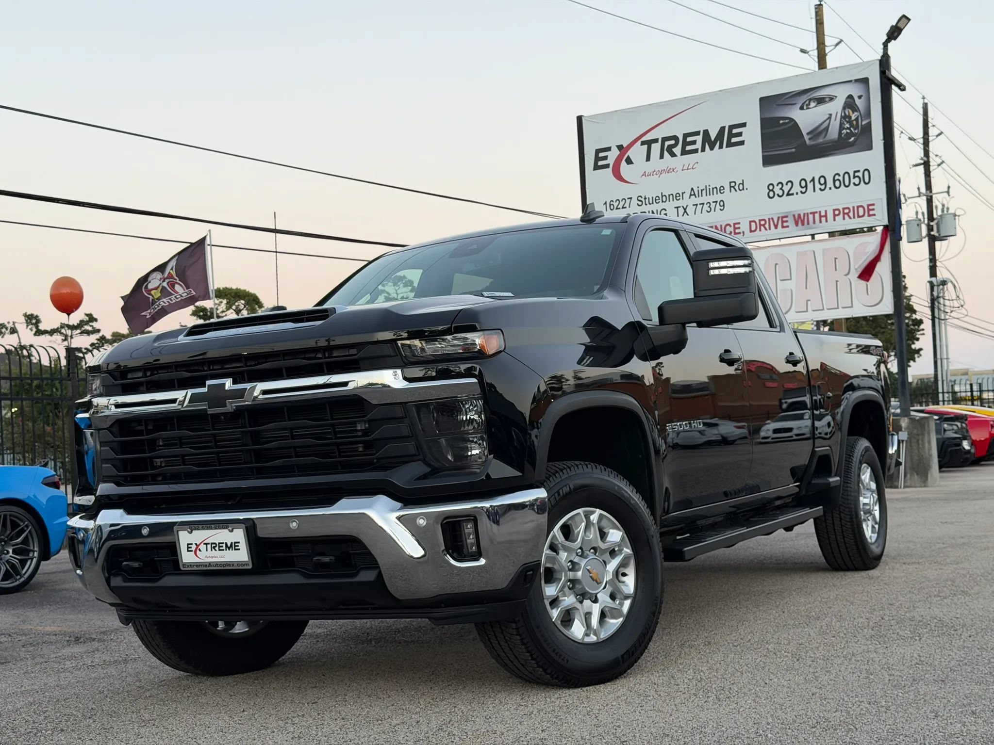 Used 2025 Chevrolet Silverado 2500 LT w/ Safety Package AWD/4WD image 1