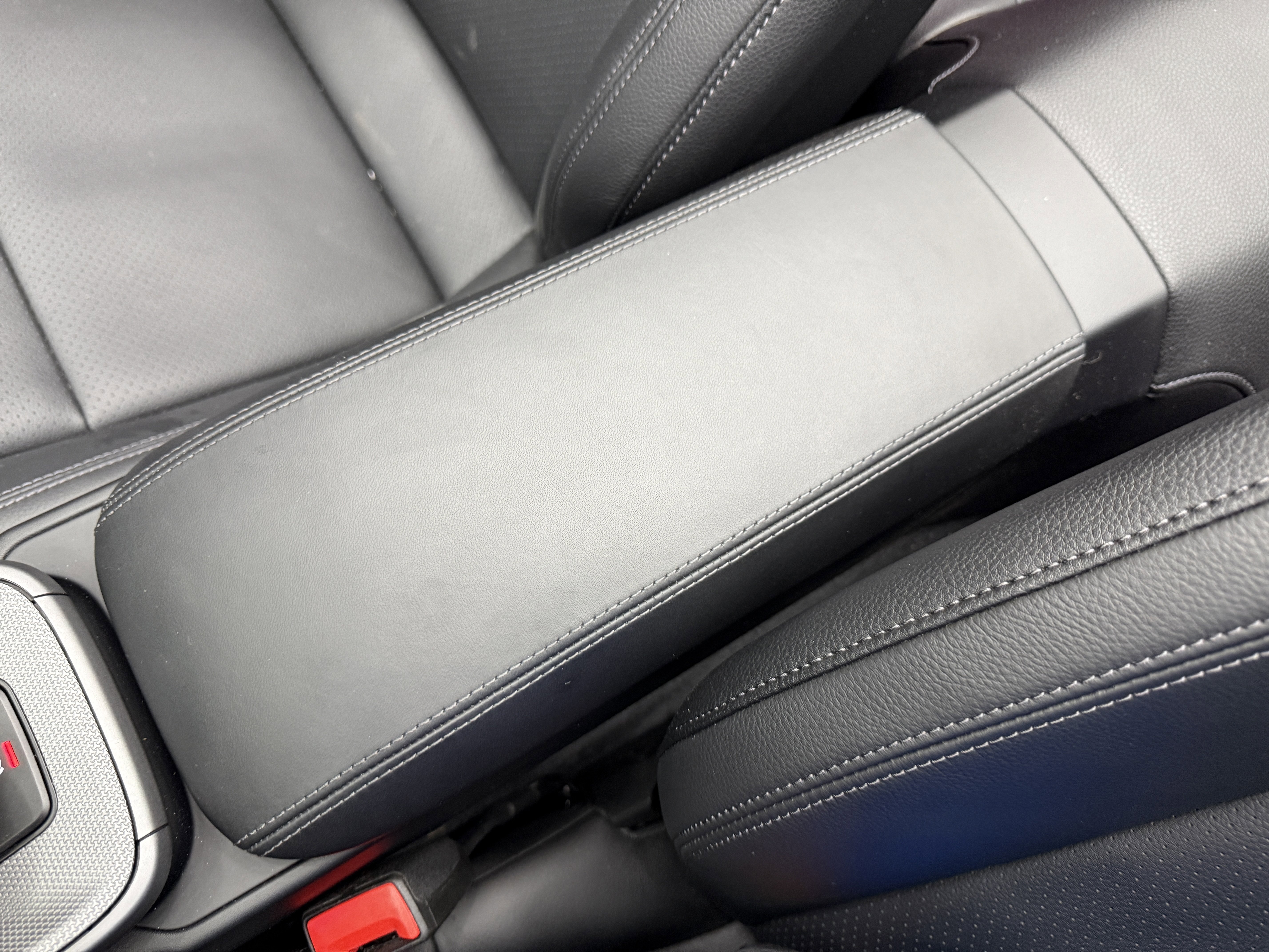 Used 2025 Porsche 911 Carrera image 31