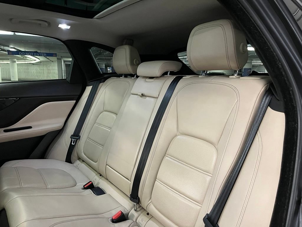 Used 2017 Jaguar F-PACE Prestige AWD/4WD image 21
