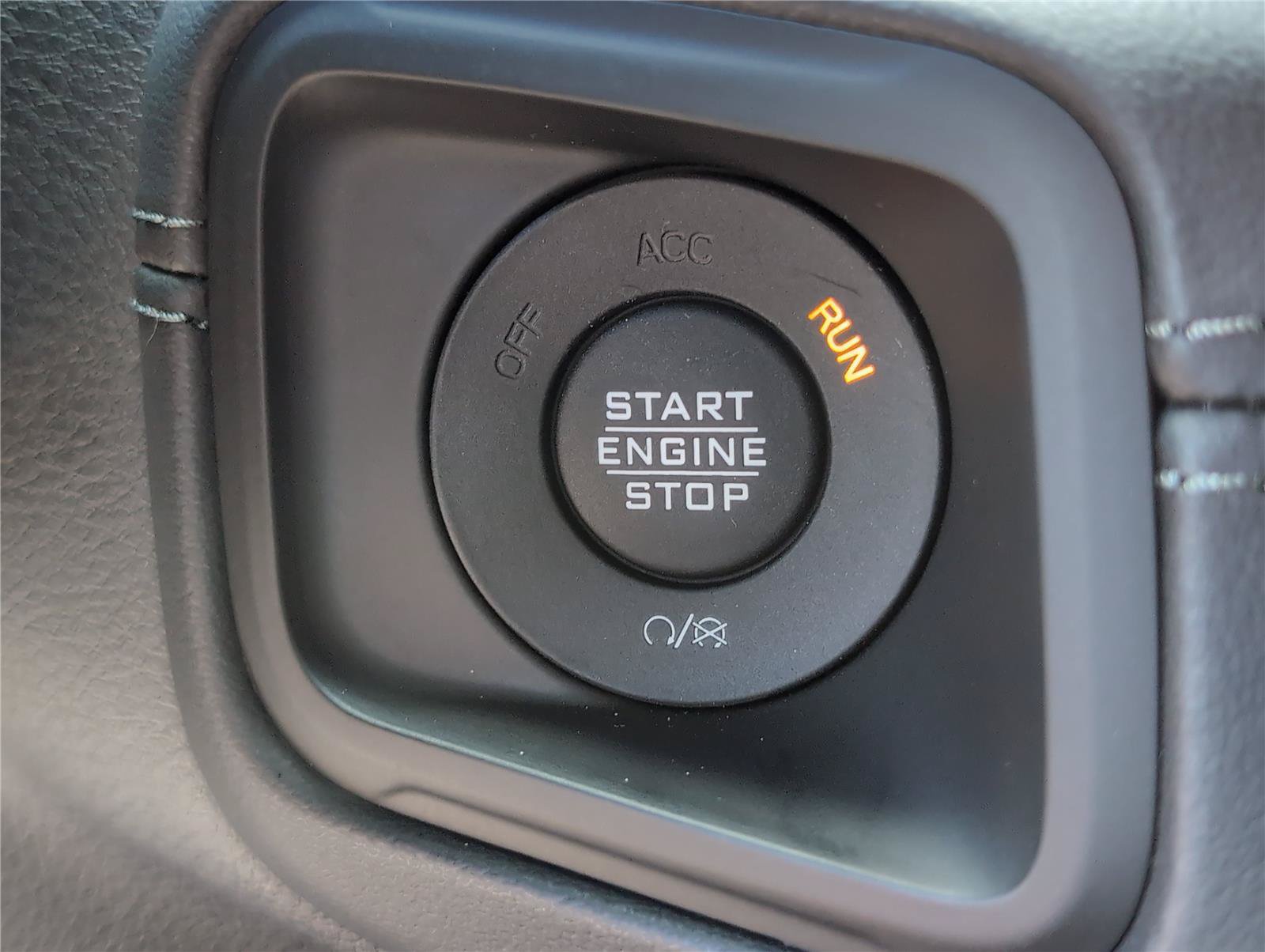 New 2026 Jeep Wrangler Unlimited Rubicon AWD/4WD image 25