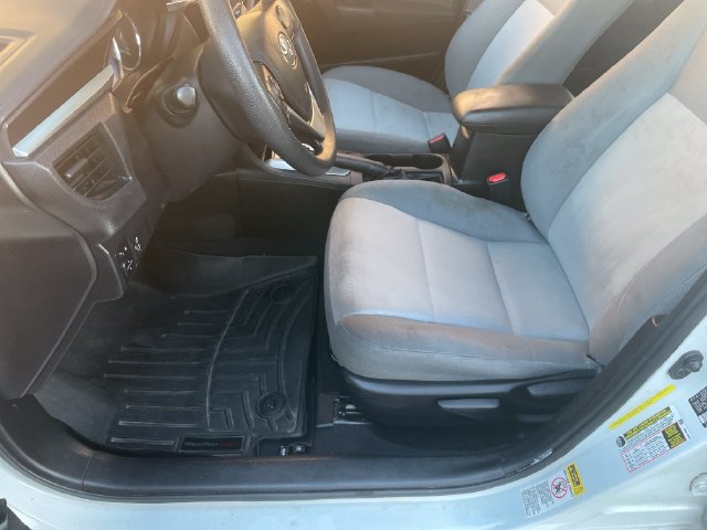 Used 2016 Toyota Corolla L FWD image 9