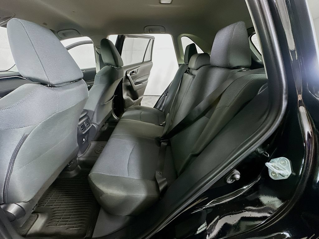 Used 2024 Toyota RAV4 LE FWD image 13