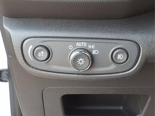 Used 2023 Chevrolet TrailBlazer LT w/ Driver Confidence Package FWD image 17