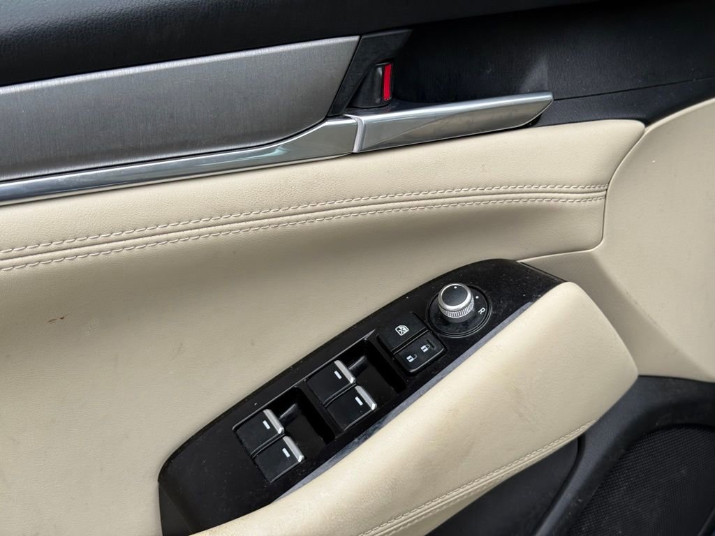 Used 2021 MAZDA MAZDA6 Grand Touring image 11