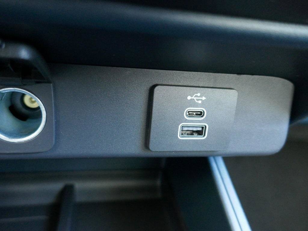 New 2026 Ford Maverick Lobo image 16