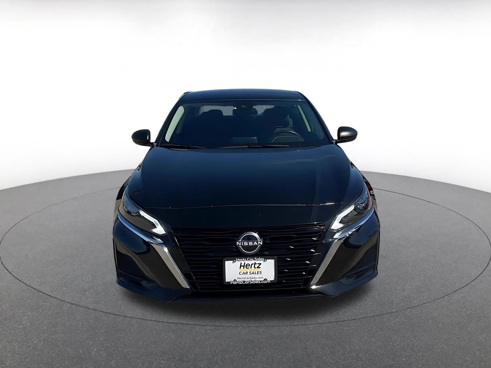 Used 2025 Nissan Altima 2.5 SV image 4