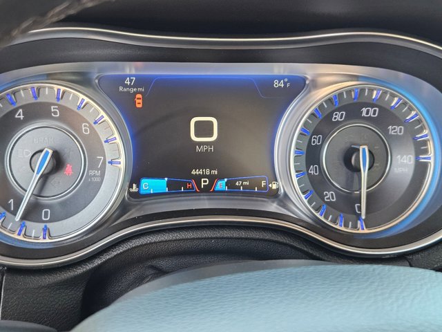 Used 2017 Chrysler 300 Limited image 11