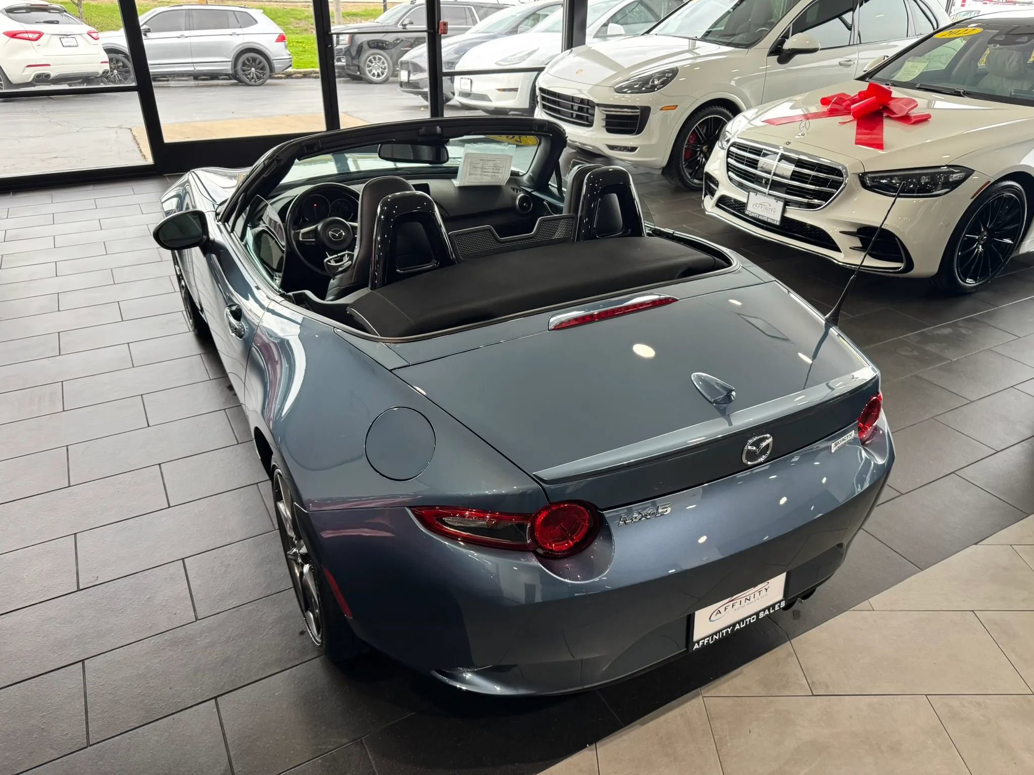 Used 2016 MAZDA MX-5 Miata Grand Touring image 3