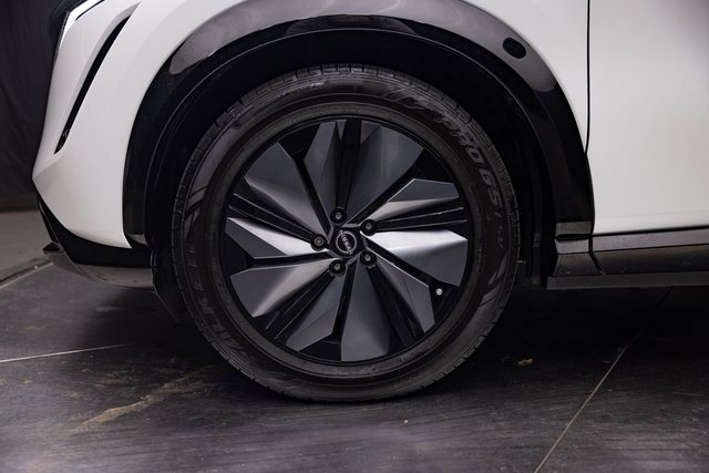 Used 2023 Nissan Ariya AWD image 6