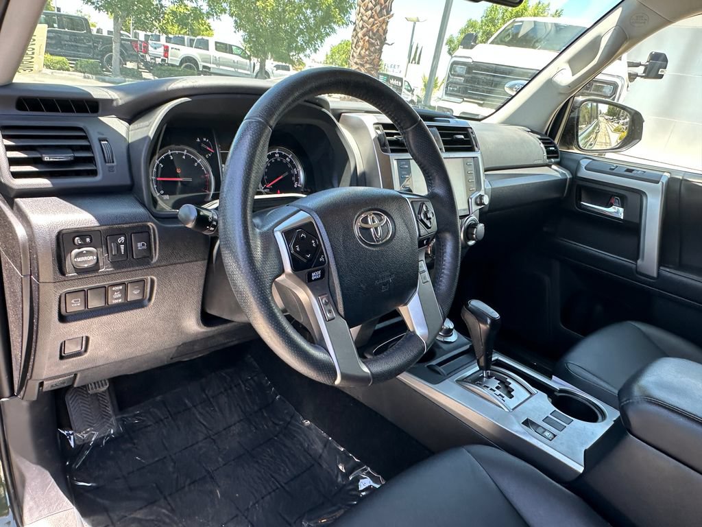 Used 2022 Toyota 4Runner TRD Sport w/ Technology Package AWD/4WD image 21