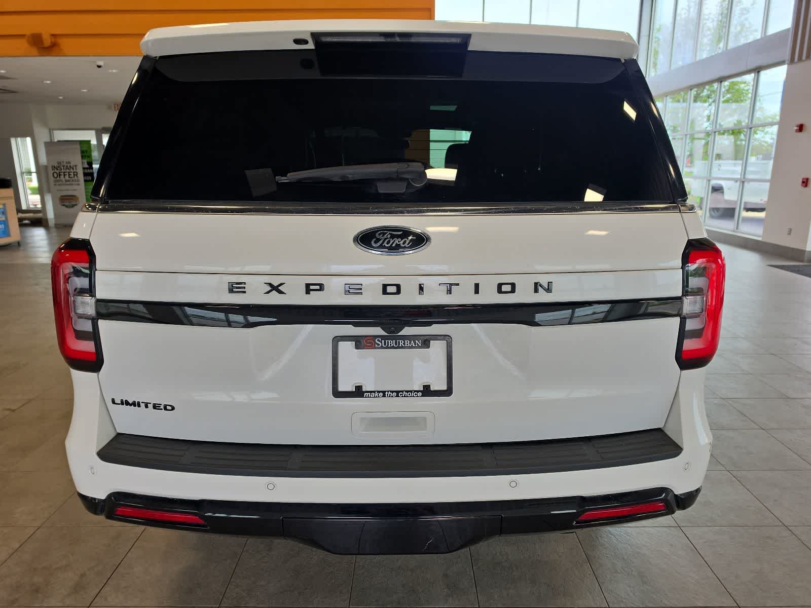 Used 2023 Ford Expedition Limited AWD/4WD image 9