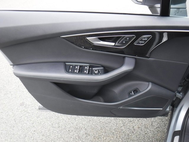 Used 2024 Audi Q7 2.0T Premium Plus image 16