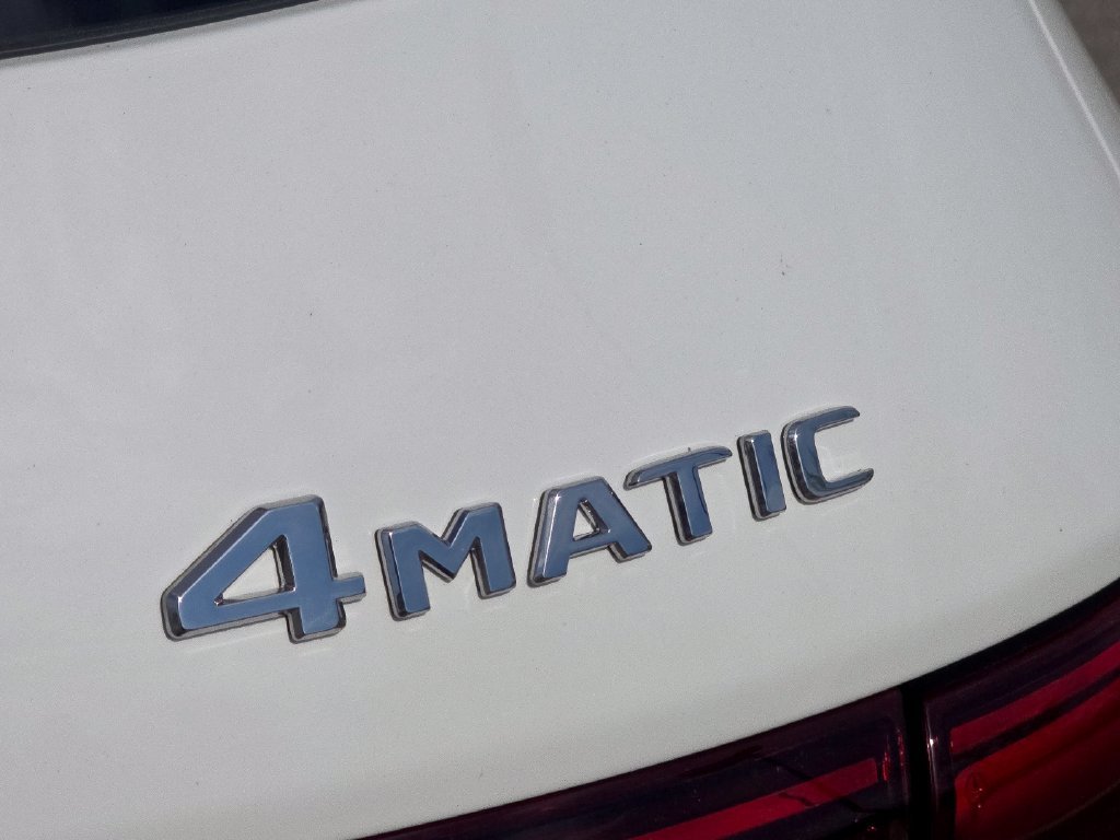 New 2026 Mercedes-Benz GLB 250 4MATIC image 5