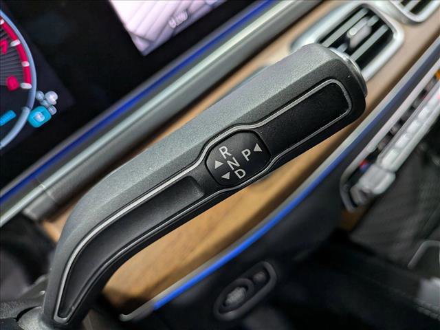 Used 2025 Mercedes-Benz GLE 350 4MATIC image 16