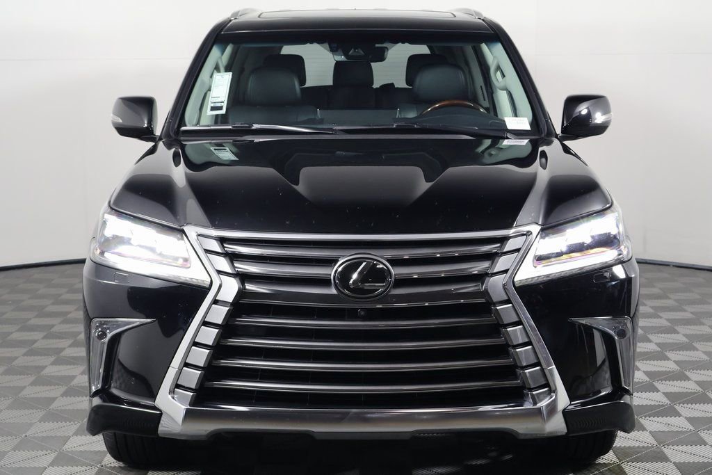 Used 2021 Lexus LX 570 4WD w/ Luxury Package image 2