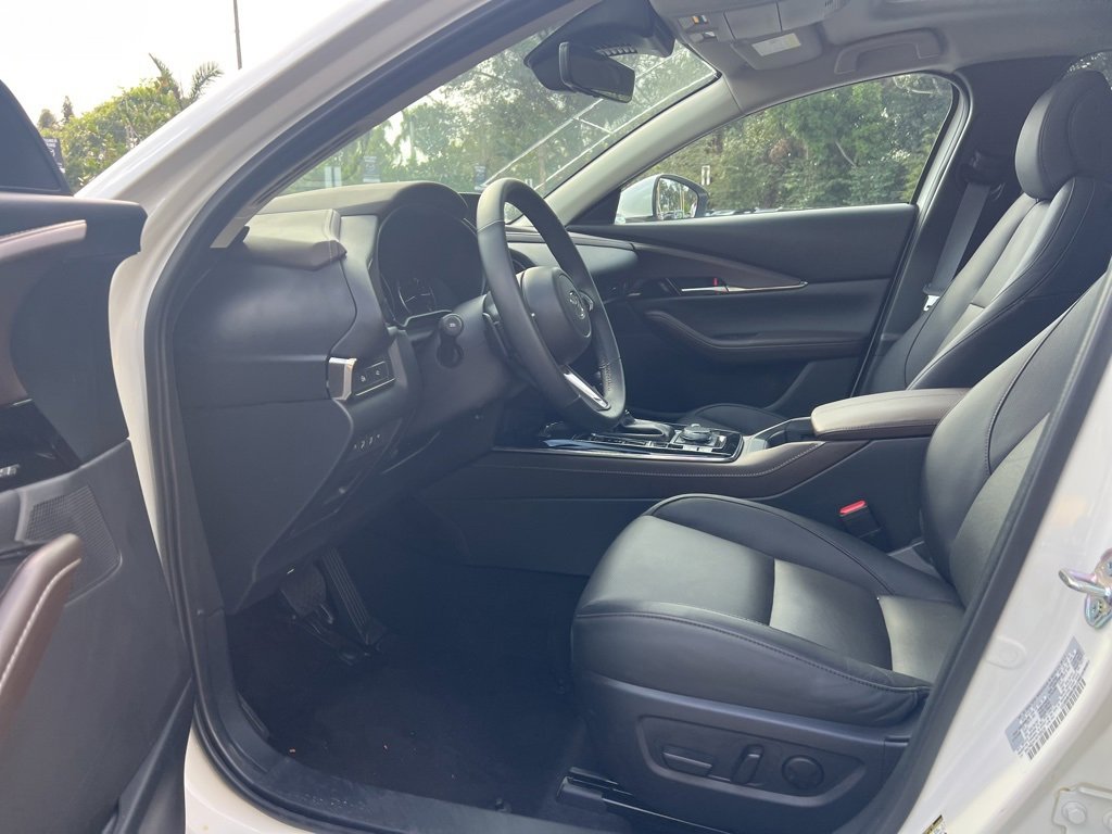 Certified 2025 MAZDA CX-30 AWD 2.5 S w/ Premium Package image 17