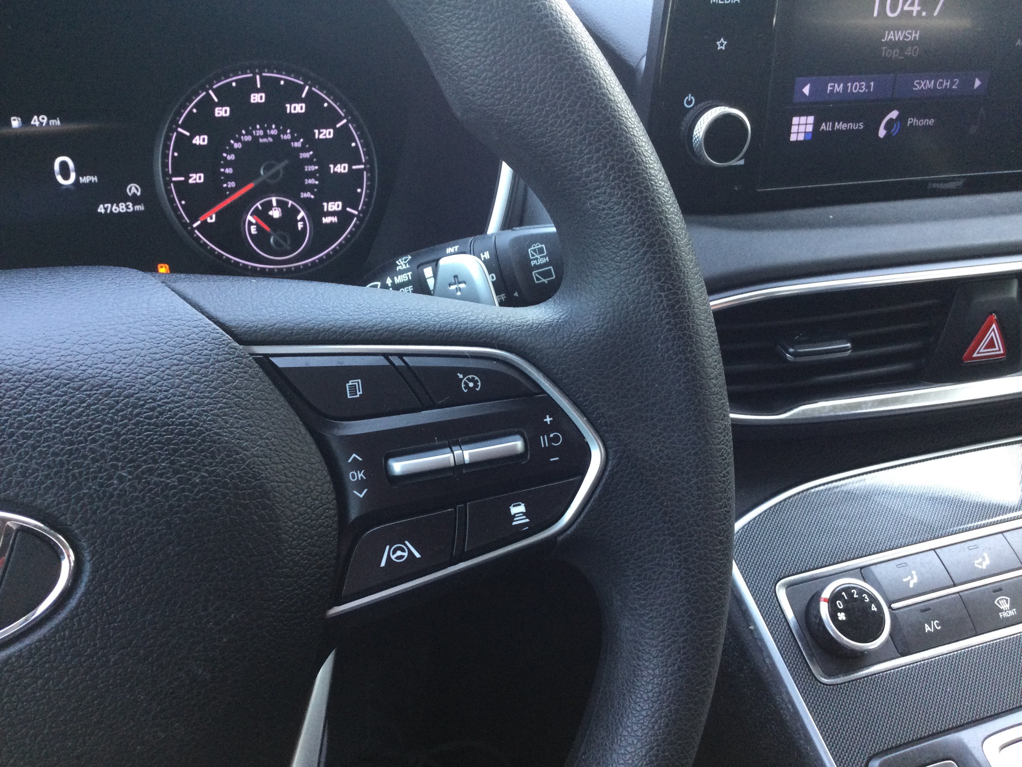 Used 2022 Hyundai Santa Fe SEL FWD image 13