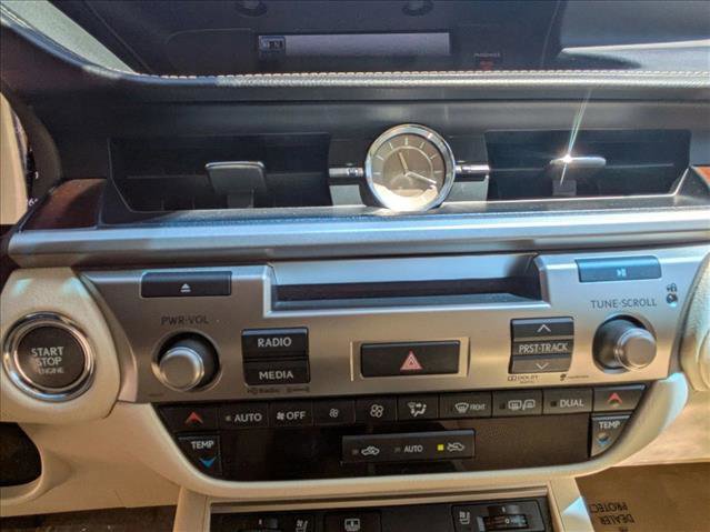 Used 2013 Lexus ES 350 w/ Luxury Pkg FWD image 16