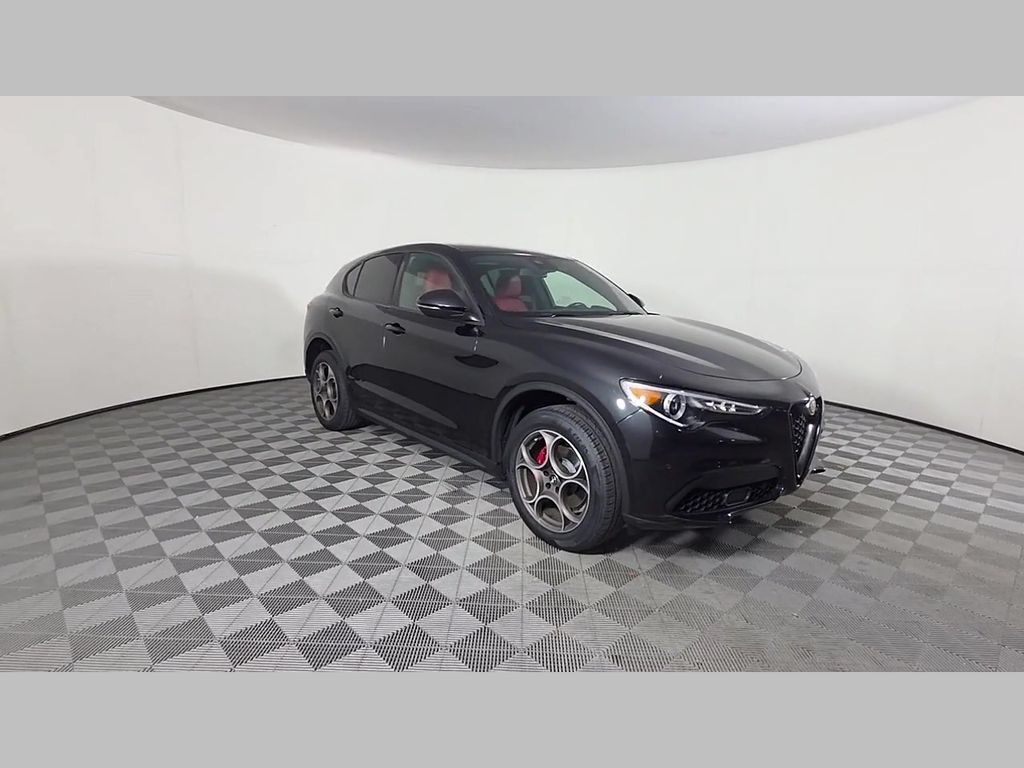 Used 2023 Alfa Romeo Stelvio Sprint RWD image 53